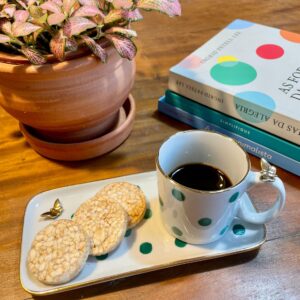 Kit caneca P com pratinho retangular em póa azul