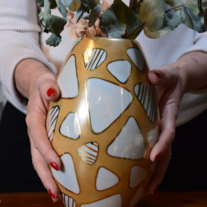 Vaso caramelo com grafismo (M)